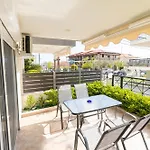 Toli Apartment *