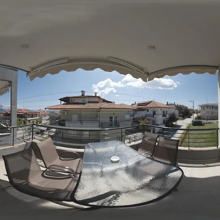 Toli Apartment *