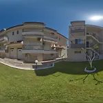 Διαμέρισμα Toli *
